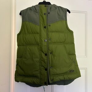Brand new Stio vest